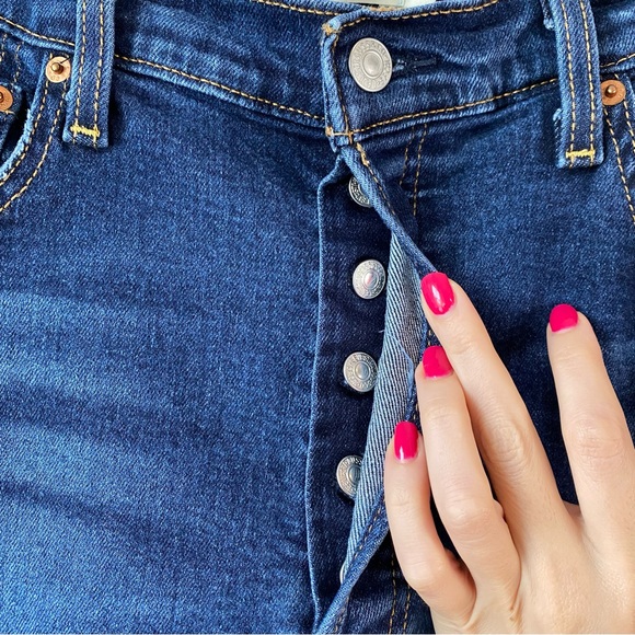 Levi’s Ribcage Straight Ankle Jeans Button Fly Distressed 32 Blue - Picture 4 of 9